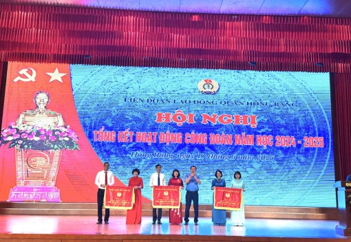 LIÊN ĐOÀN LAO ĐỘNG QUẬN HỒNG BÀNG TỔ CHỨC HỘI NGHỊ CÔNG BỐ QUYẾT ĐỊNH SẮP XẾP TINH GỌN TỔ CHỨC CÔNG ĐOÀN CƠ SỞ VÀ TỔNG KẾT HOẠT ĐỘNG CÔNG ĐOÀN NĂM HỌC 2024 - 2025