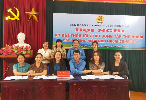 Liên đoàn Lao động huyện Kiến Thụy thương lượng, ký kết thỏa ước lao động tập thể nhóm 