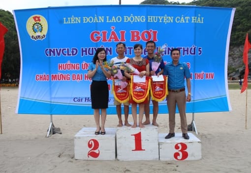 Giải bơi CNVCLĐ huyện Cát Hải năm 2018  hưởng ứng “Tháng Công nhân” và chào mừng Đại hội XIV  Công đoàn Thành phố, nhiệm kỳ 2018 - 2023