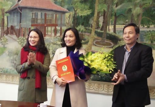 Công bố Quyết định bổ nhiệm Phó Giám đốc Cung Văn hóa LĐHN Việt - Tiệp