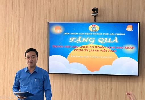 Liên đoàn Lao động thành phố Hải Phòng tặng quà trung thu cho người lao động Khu công nghiệp Vsip phía Đông Hải Phòng