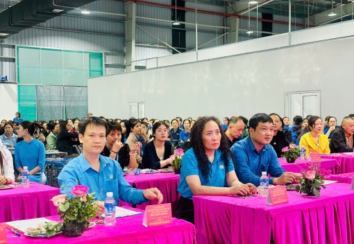 Liên đoàn Lao động thành phố tổ chức tuyên truyền pháp luật, phòng chống tội phạm, ma túy cho công nhân lao động Công ty Quốc tế Hạo Hãn