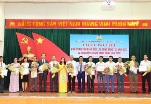 Liên đoàn Lao động quận Hồng Bàng tổ chức Hội nghị biểu dương lao động sáng tạo, lao động giỏi năm 2017 và phát động tháng công nhân năm 2018