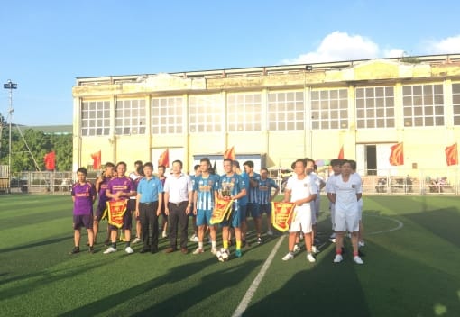 Liên đoàn Lao động huyện Vĩnh Bảo tổ chức giải bóng đá nam CNLĐ lần thứ V năm 2018