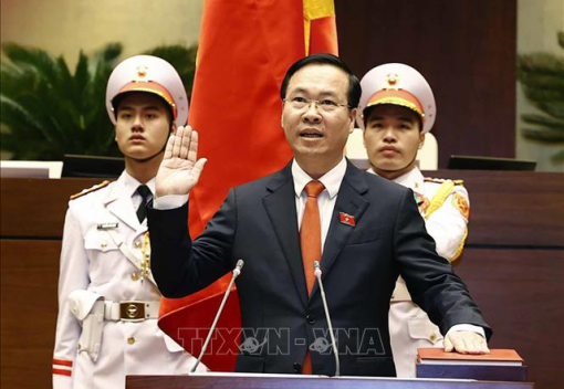 Đồng chí Võ Văn Thưởng tuyên thệ nhậm chức Chủ tịch nước Cộng hòa xã hội chủ nghĩa Việt Nam